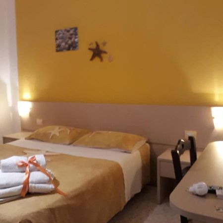 プラーイア・ア・マーレ Porto Di Mare Bed & Breakfast エクステリア 写真
