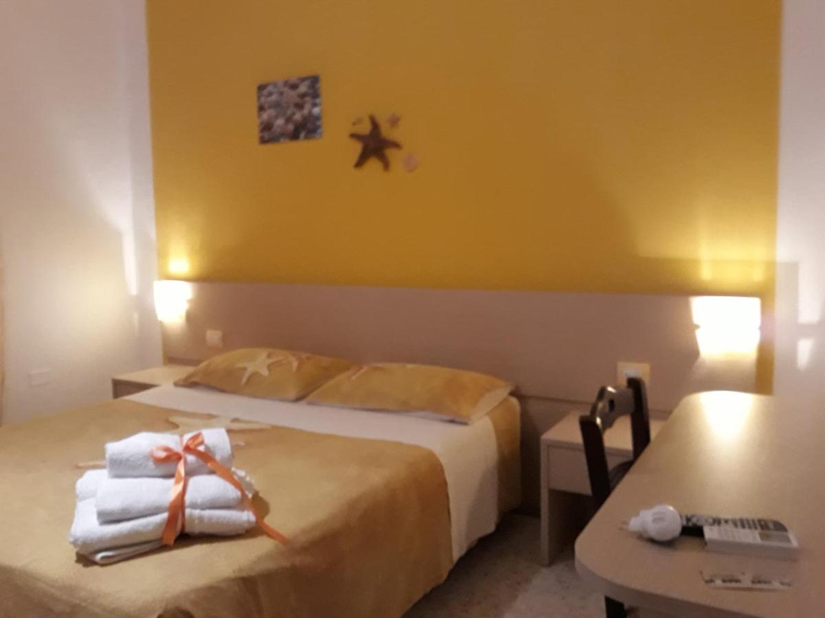 プラーイア・ア・マーレ Porto Di Mare Bed & Breakfast エクステリア 写真